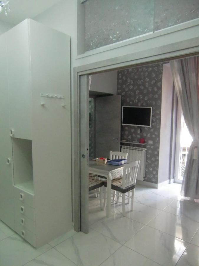 Guesthouse Aaron2 Napoli Dış mekan fotoğraf