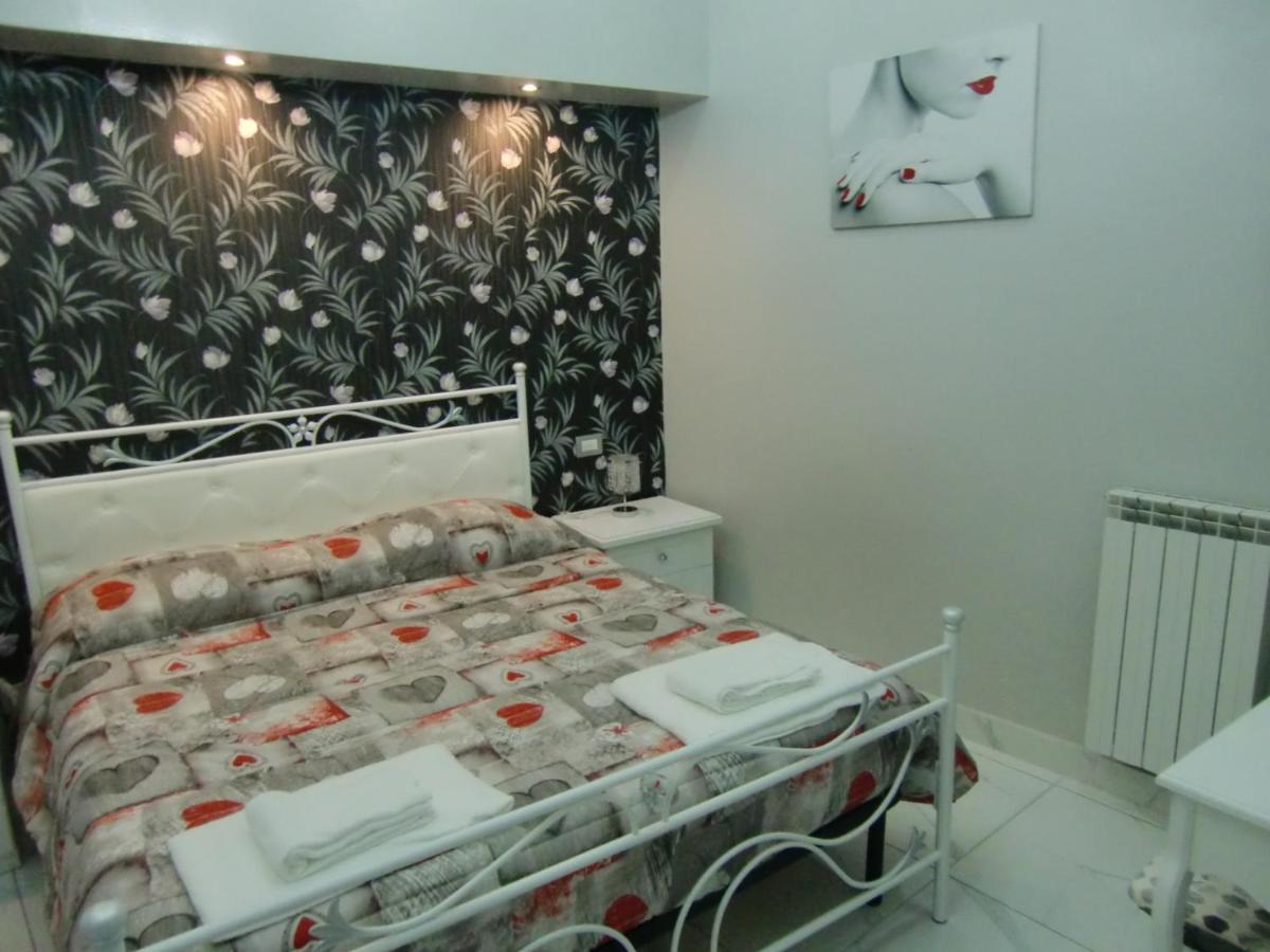 Guesthouse Aaron2 Napoli Dış mekan fotoğraf