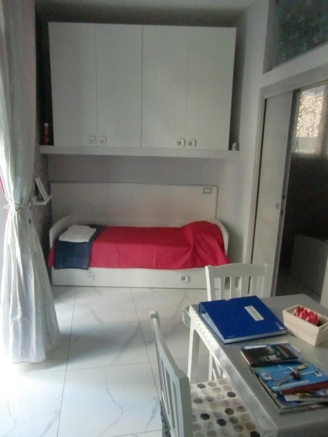 Guesthouse Aaron2 Napoli Dış mekan fotoğraf