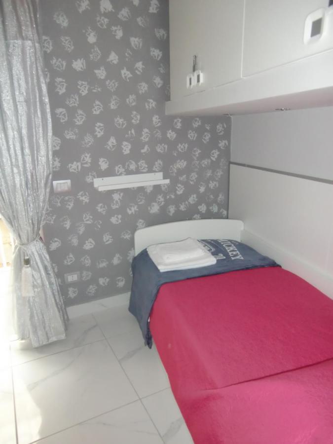 Guesthouse Aaron2 Napoli Dış mekan fotoğraf